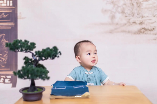 遂宁满月宝宝放屁臭 遂宁满月宝宝放屁臭